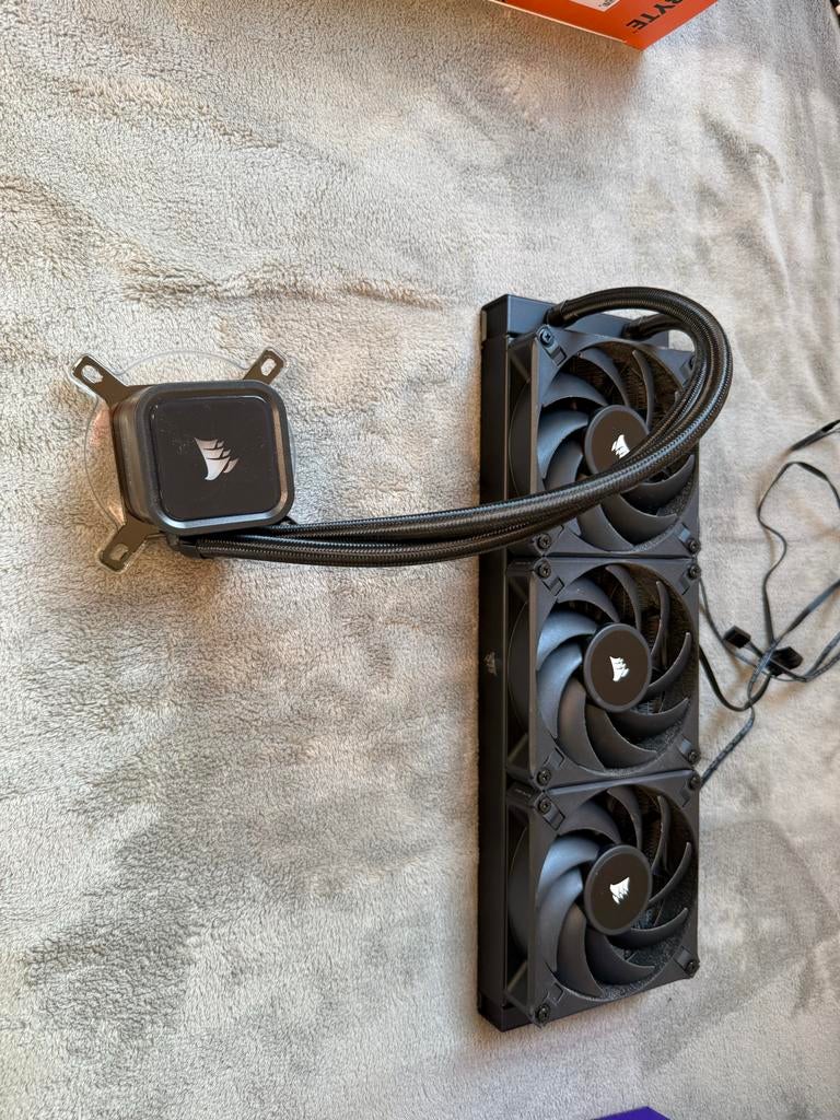 Corsair H150 RGB 360mm Liquid CPU Koeler, Computers en Software, Computerkoelers, Ophalen, Gebruikt, Waterkoeling