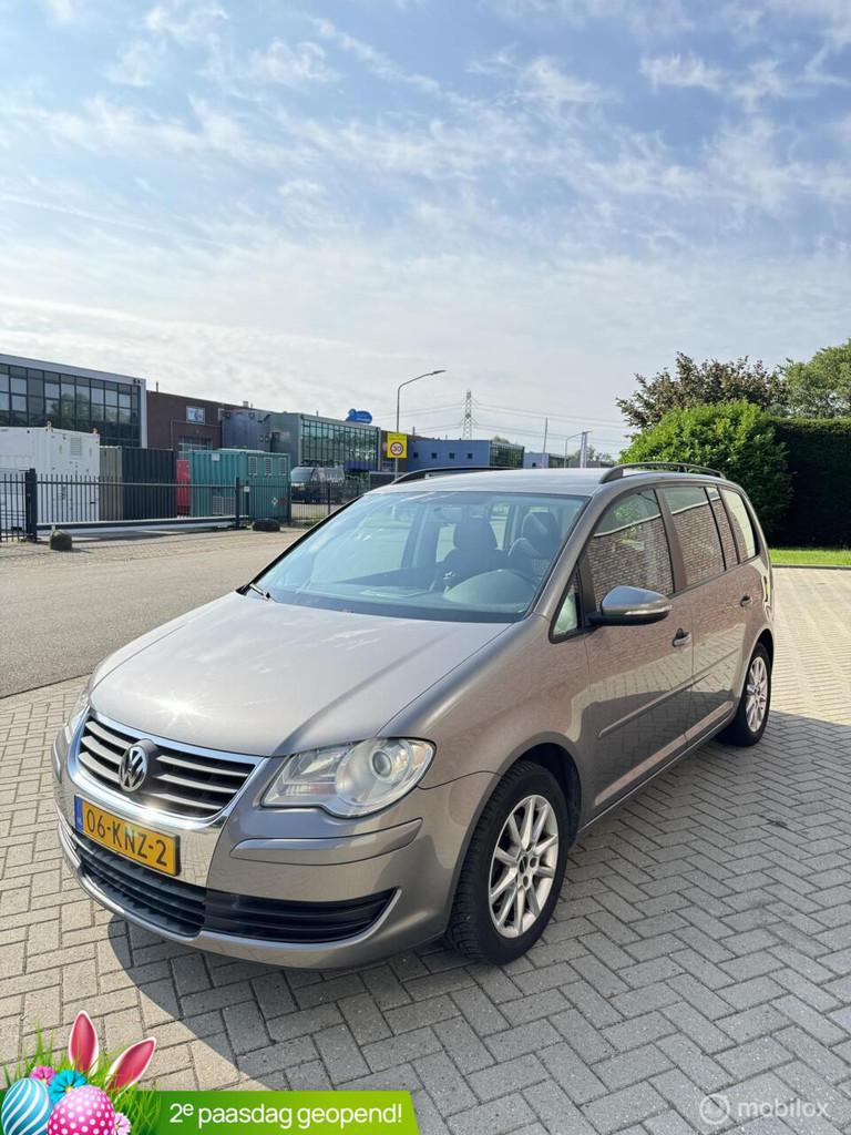 Volkswagen Touran 1.4 TSI *NETTE AUTO*6 BAK*NEW APK 11/2026, Voorwielaandrijving, Stof, Gebruikt, Zwart