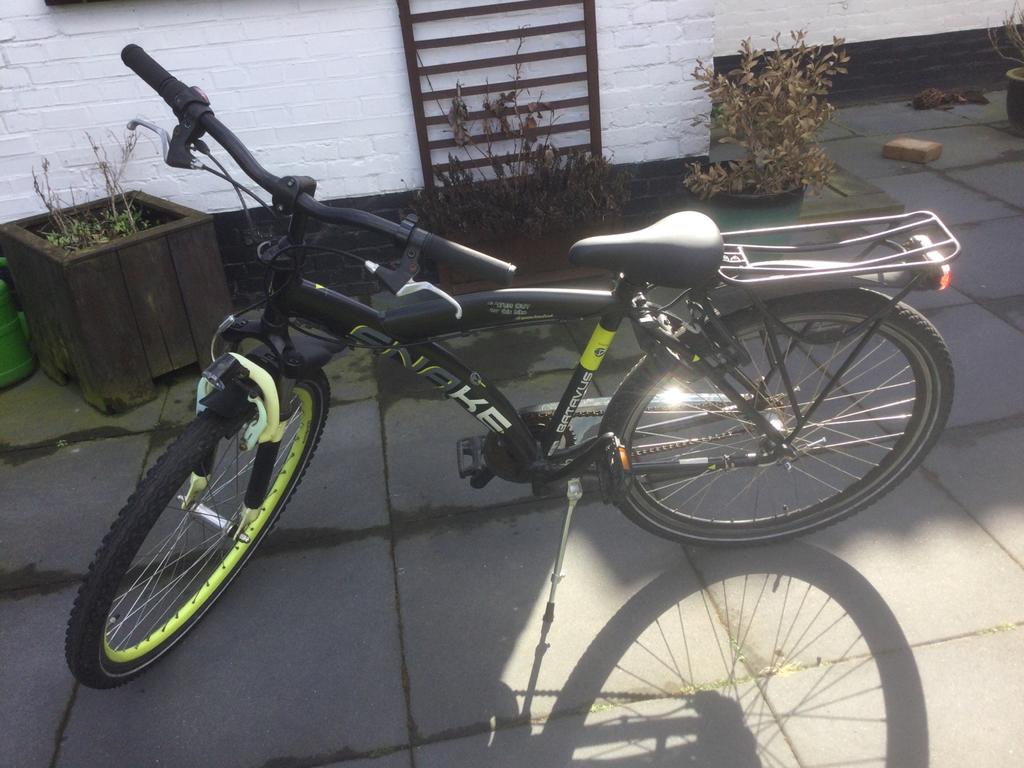 Stoere batavus snake 26inch frame 43cm 3versnellingen, Fietsen en Brommers, Fietsen | Jongens, Gebruikt, Versnellingen, Batavus Snake Alpina Trial Yabber cube bulls loekie sparta