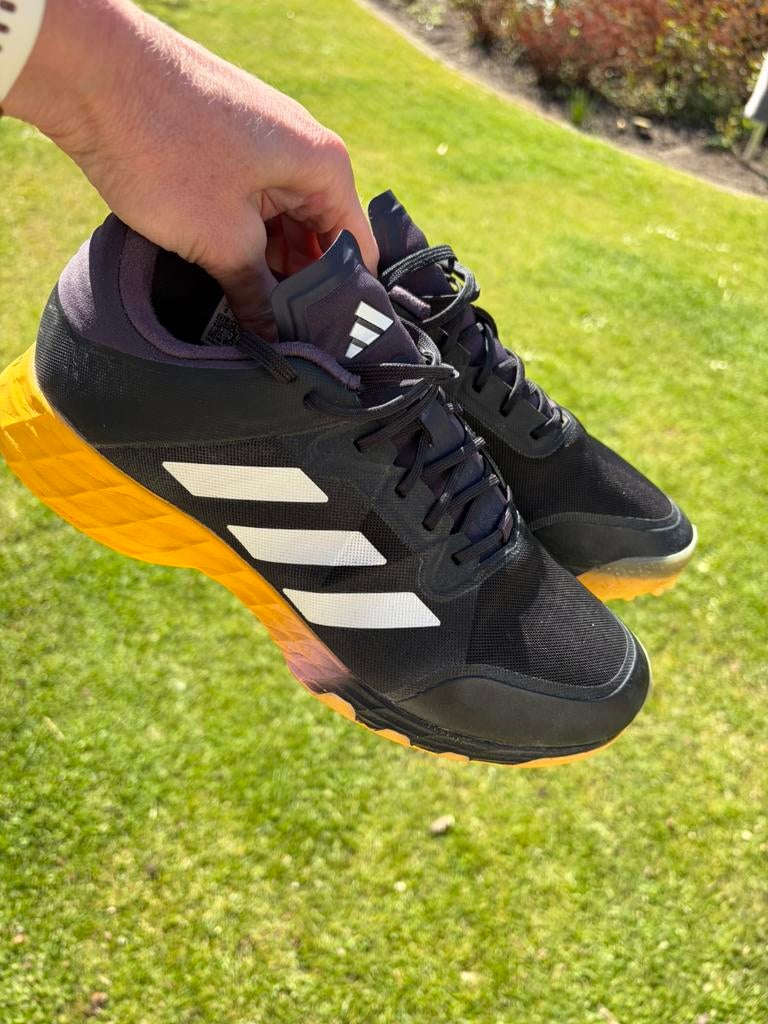 Adidas veld hockeyschoenen 41 1/3, Sport en Fitness, Hockey, Ophalen of Verzenden, Zo goed als nieuw, Schoenen