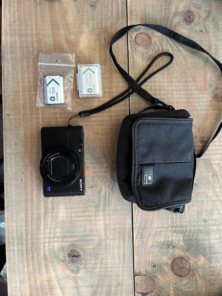 Sony RX100 MV met onderwaterbehuizing en flitser, Audio, Tv en Foto, Ophalen, Gebruikt, 10 t/m 40 meter, Camera