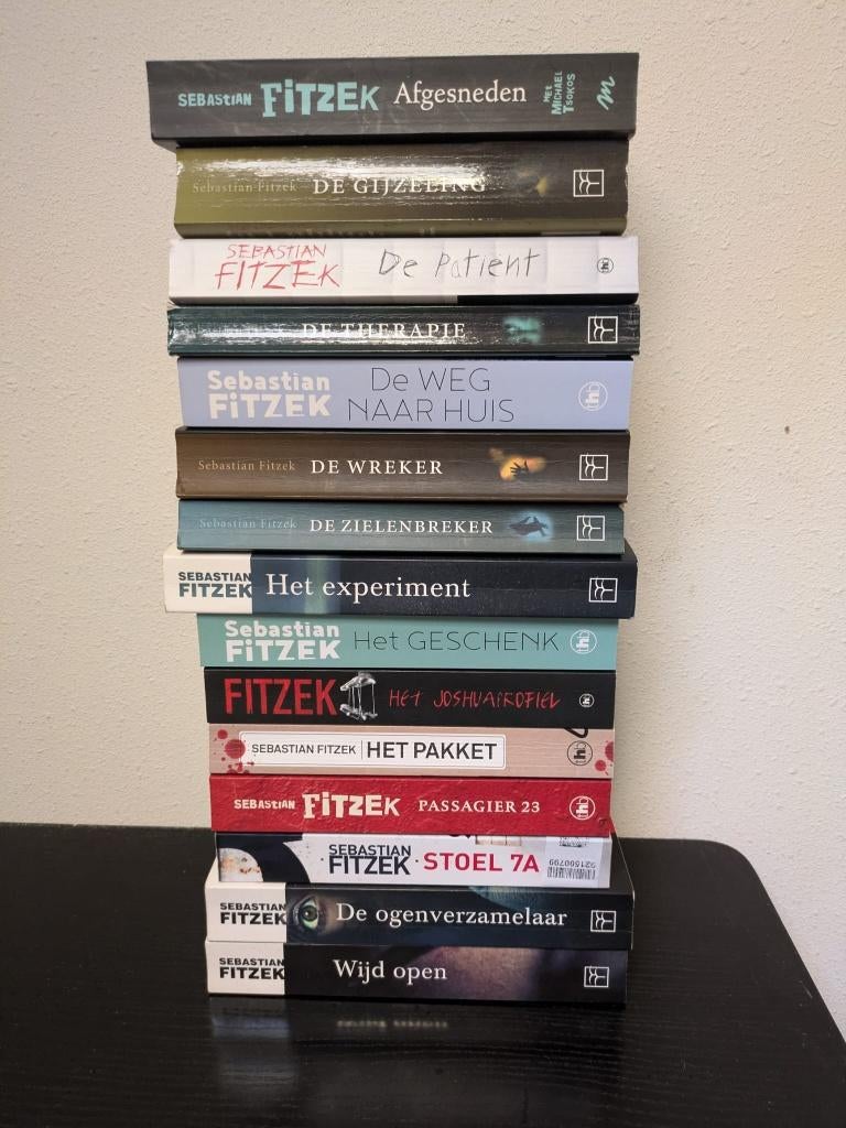 Sebastian Fitzek 15 boeken serie COMPLEET, Boeken, Ophalen of Verzenden, Gelezen, Fitzek, Europa overig