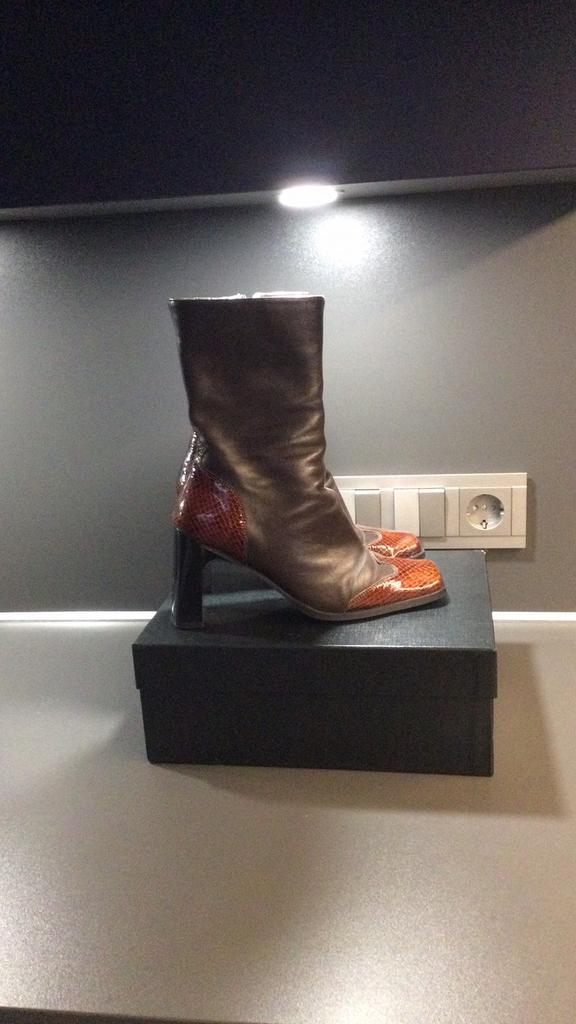 Linea Zeta vintage hakken maat 38, Ophalen of Verzenden, Zo goed als nieuw, Zwart