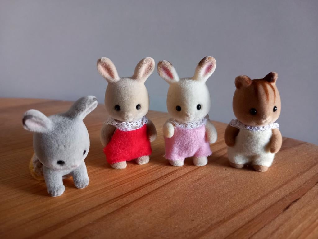 Sylvanian families babies/konijnen/eekhoorn, Ophalen of Verzenden, Gebruikt