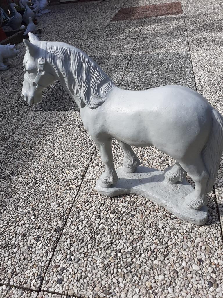 Zwaar betonnen Paard hele maal gaaf en mooi, Tuin en Terras, Tuinbeelden, Ophalen