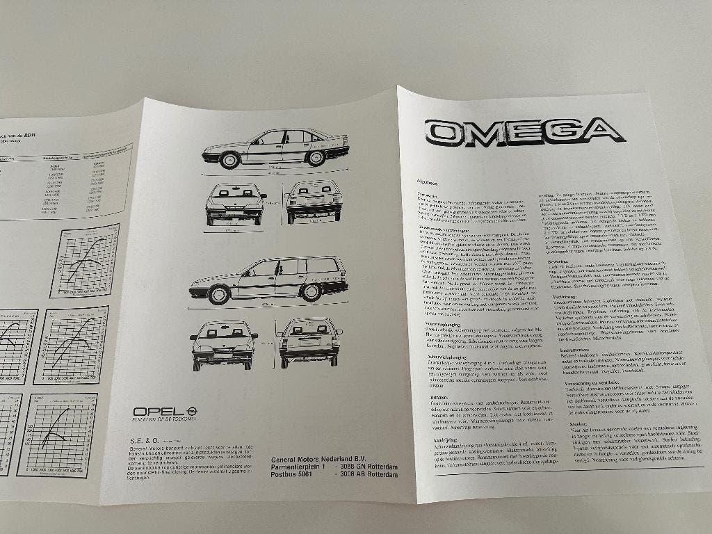 Folder Opel Omega uitrusting, Ophalen of Verzenden, Zo goed als nieuw, Opel