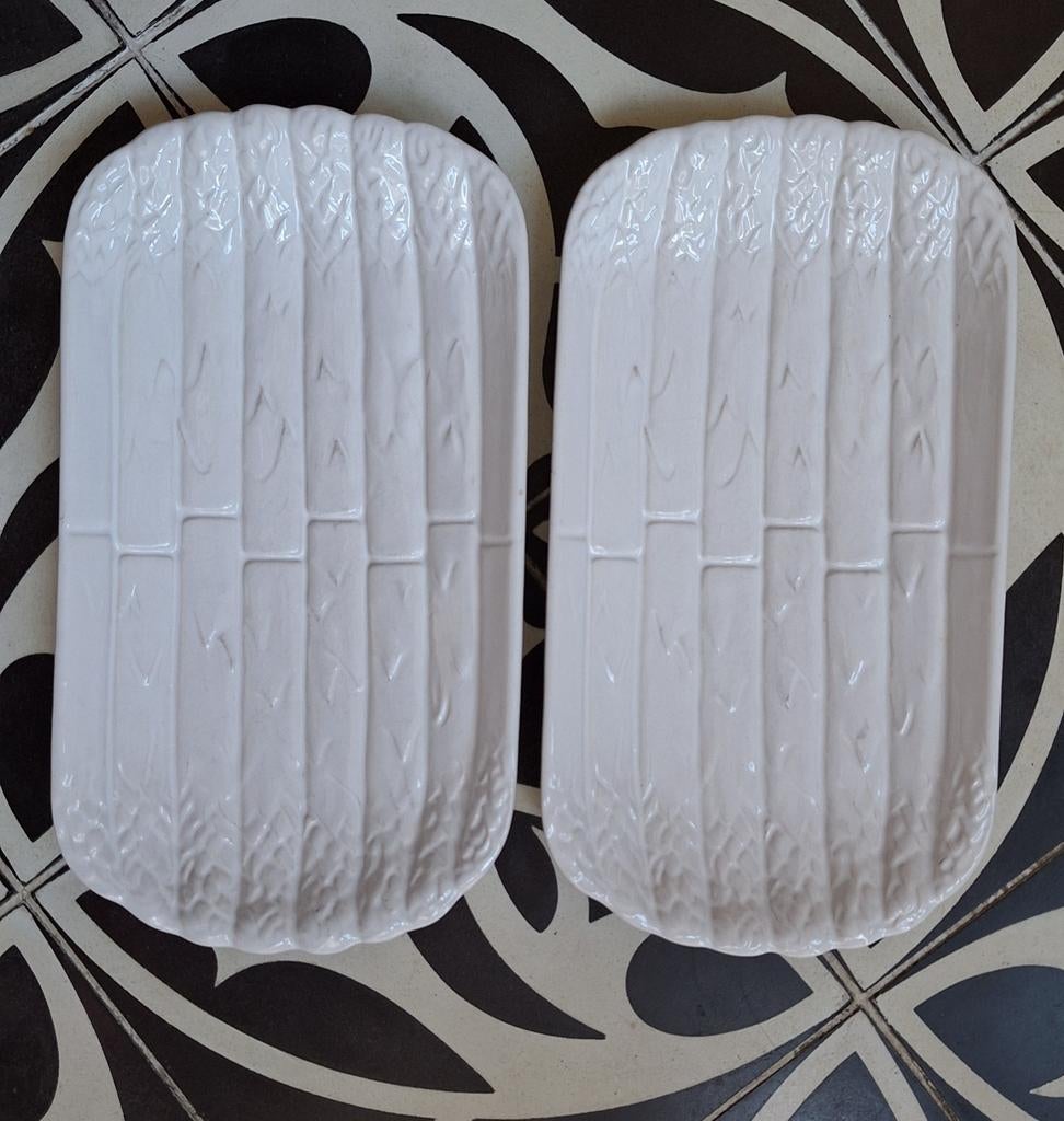 2x Bordallo pinheiro asperge, Ophalen of Verzenden, Keramiek, Overige stijlen, Schaal of Schalen