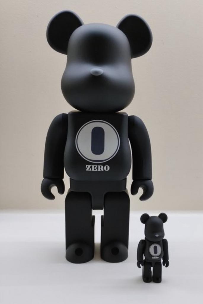 Bearbrick ROBERT INDIANA-fragmentdesign 100%&400% Set Noiry, Ophalen of Verzenden, Nieuw