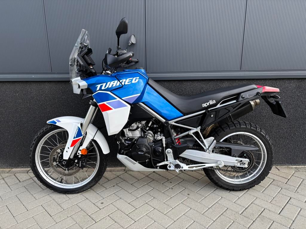 Aprilia Tuareg 660 (bj 2022) Quickshifter / Verwarming /Exan, Motoren, 2 cilinders, Motorrijbewijs A, Super Sport, Handvatverwarming