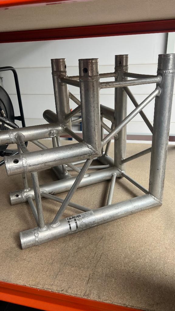 3 weg truss hoek beschadigd, Ophalen, Gebruikt, Overige typen