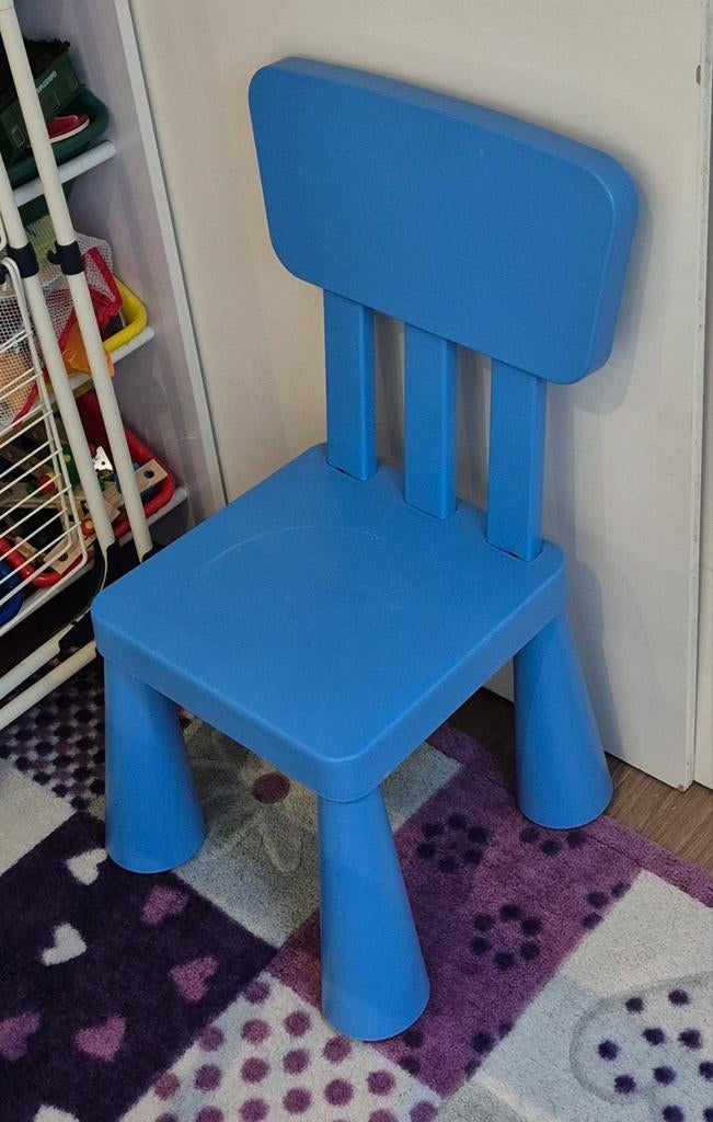 Leuke blauwe kinderstoel Mammut ikea, Kinderen en Baby's, Kinderkamer | Tafels en Stoelen, Ophalen of Verzenden, Gebruikt, Stoel(en)