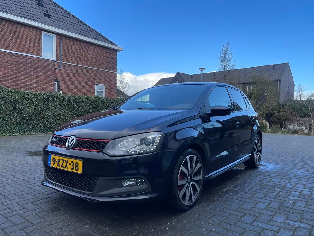 Volkswagen Polo 1.4 GTI AUTOMAAT PANORAMA NAVI AIRCO, Auto's, Volkswagen, Stof, 1169 kg, 4 cilinders, USB