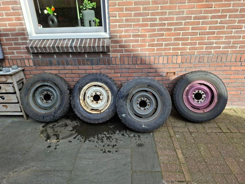 Springvelgen Toyota landcruiser 40 series, Ophalen