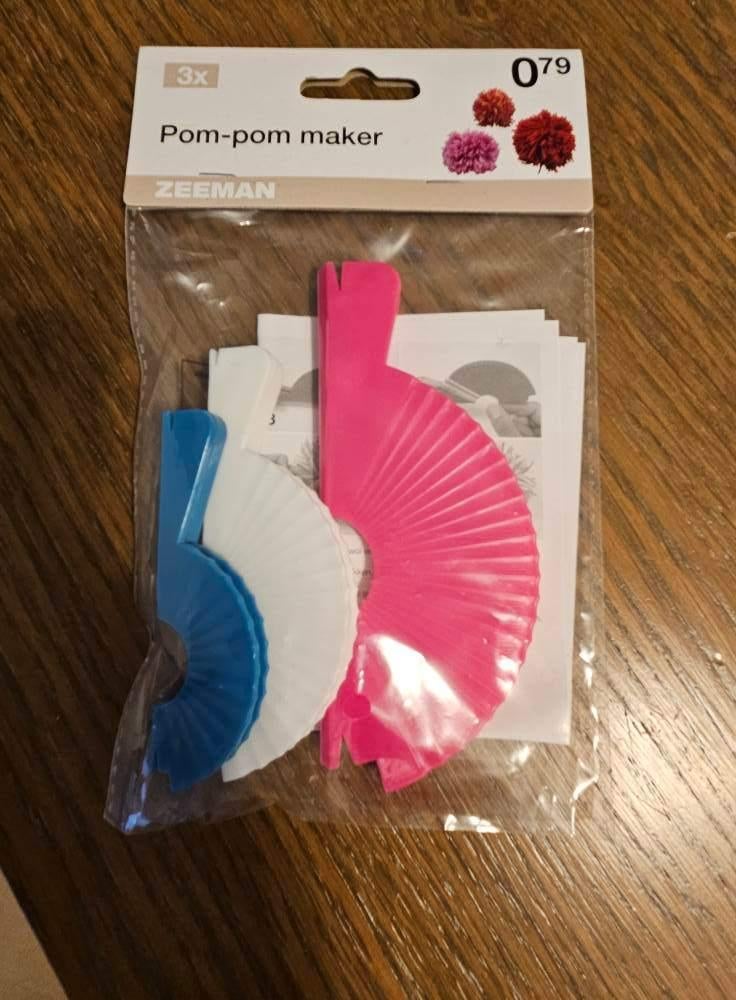 pom pom maker   (d30, Ophalen of Verzenden, Nieuw