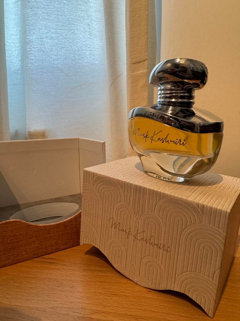 Musk Kashmiri, Ophalen of Verzenden, Zo goed als nieuw