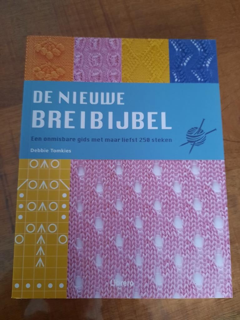 De nieuwe breibijbel - Debbie Tomkies, Boeken, Hobby en Vrije tijd, Ophalen of Verzenden