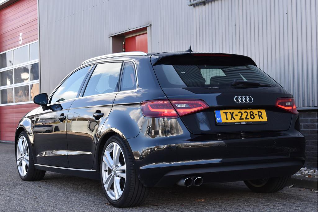 Audi A3 Sportback 1.4 TFSI 2x S-Line Afgevlakt stuur, Stoelv, Voorwielaandrijving, Gebruikt, 4 cilinders, Leder en Stof