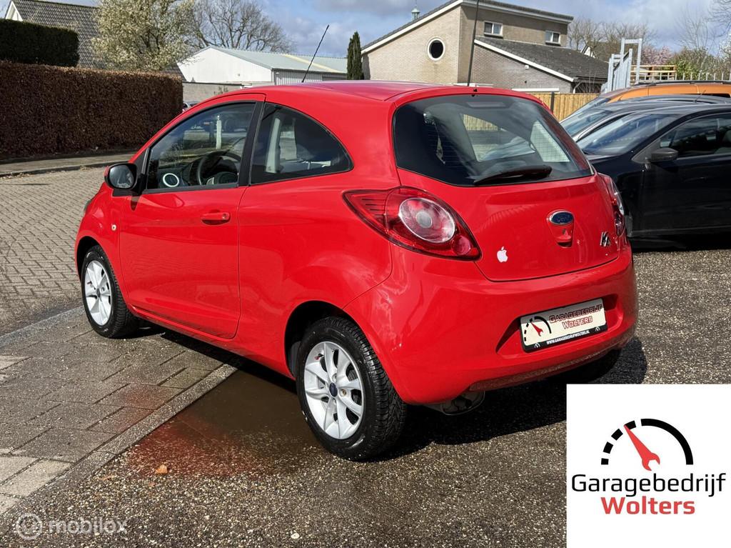 Ford Ka 1.2 Champions Edition airco multifunc.stuur nw apk, Voorwielaandrijving, Start-stop-systeem, Stof, Gebruikt
