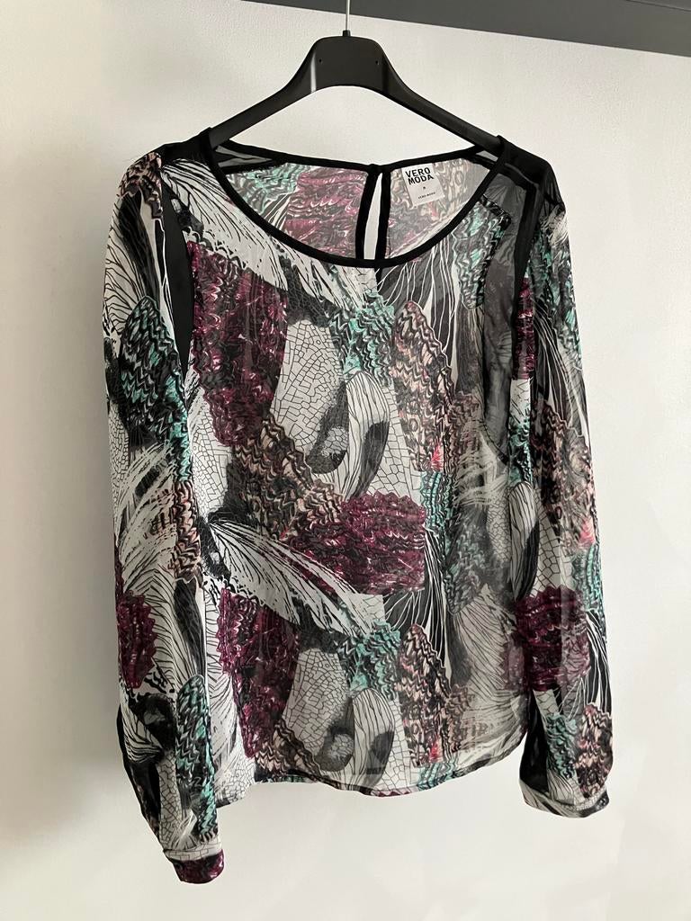 Vero Moda top met print - Maat M, Kleding | Dames, Tops, Maat 38/40 (M), Paars, Ophalen of Verzenden, Zo goed als nieuw