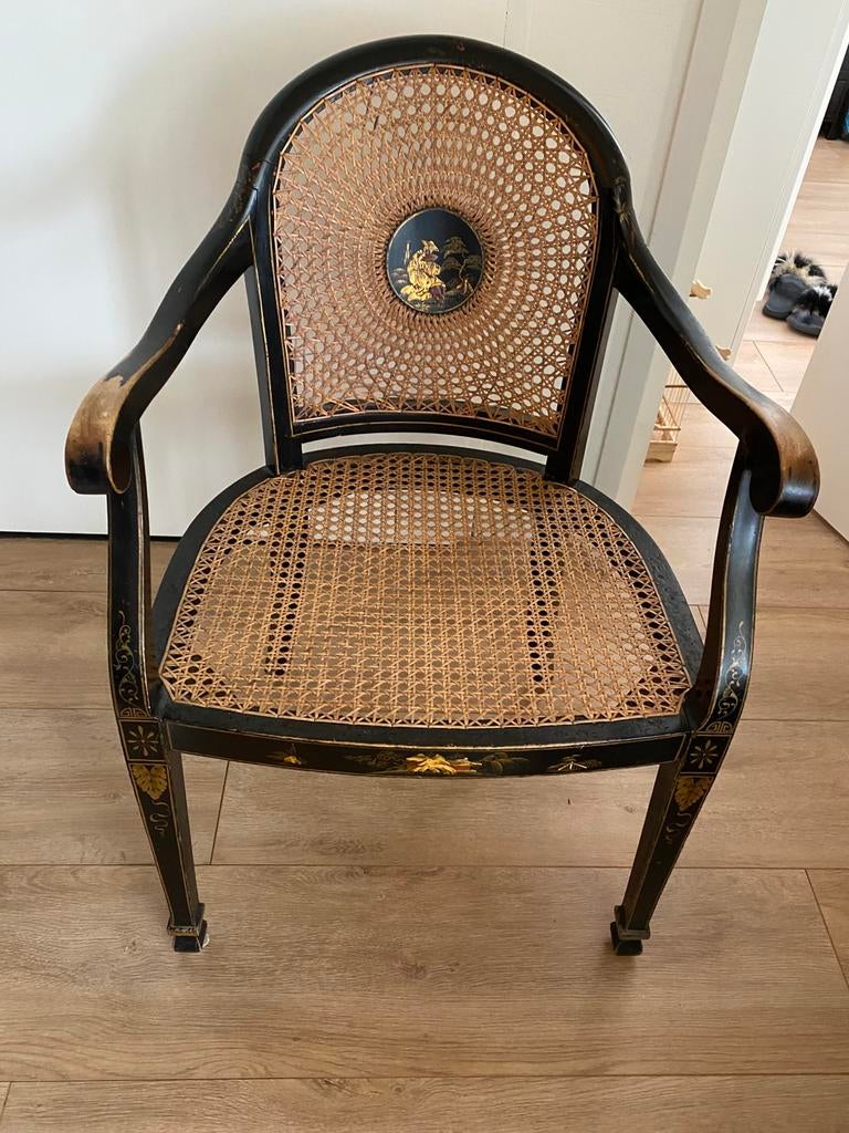Antiek Chinoiserie stoeltje, Antiek en Kunst, Antiek | Meubels | Stoelen en Banken, Ophalen