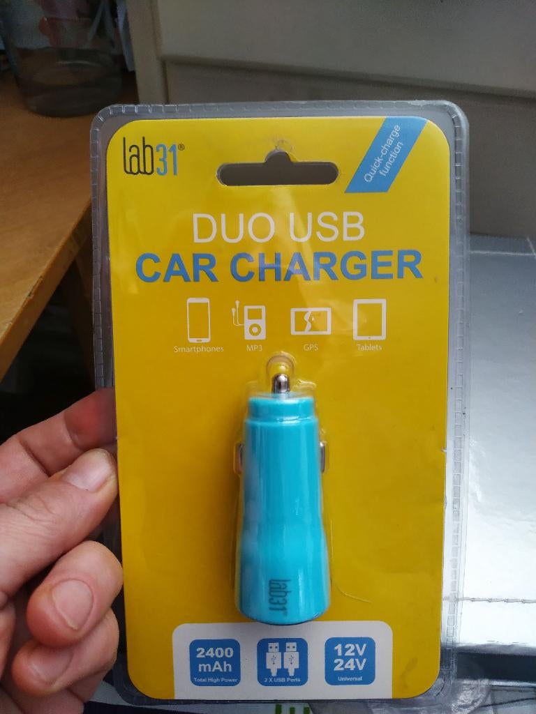 Universele autolader met USB-aansluitin, Ophalen of Verzenden, Nieuw