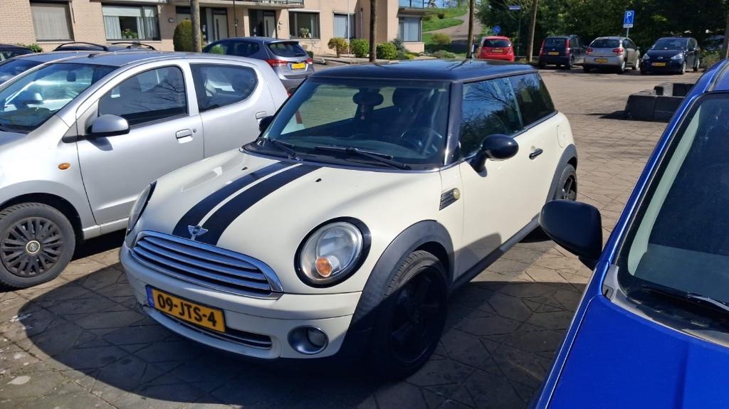 Mini 1.6 16V Cooper 2009 Wit APK, Voorwielaandrijving, Stof, 4 cilinders, 4 stoelen