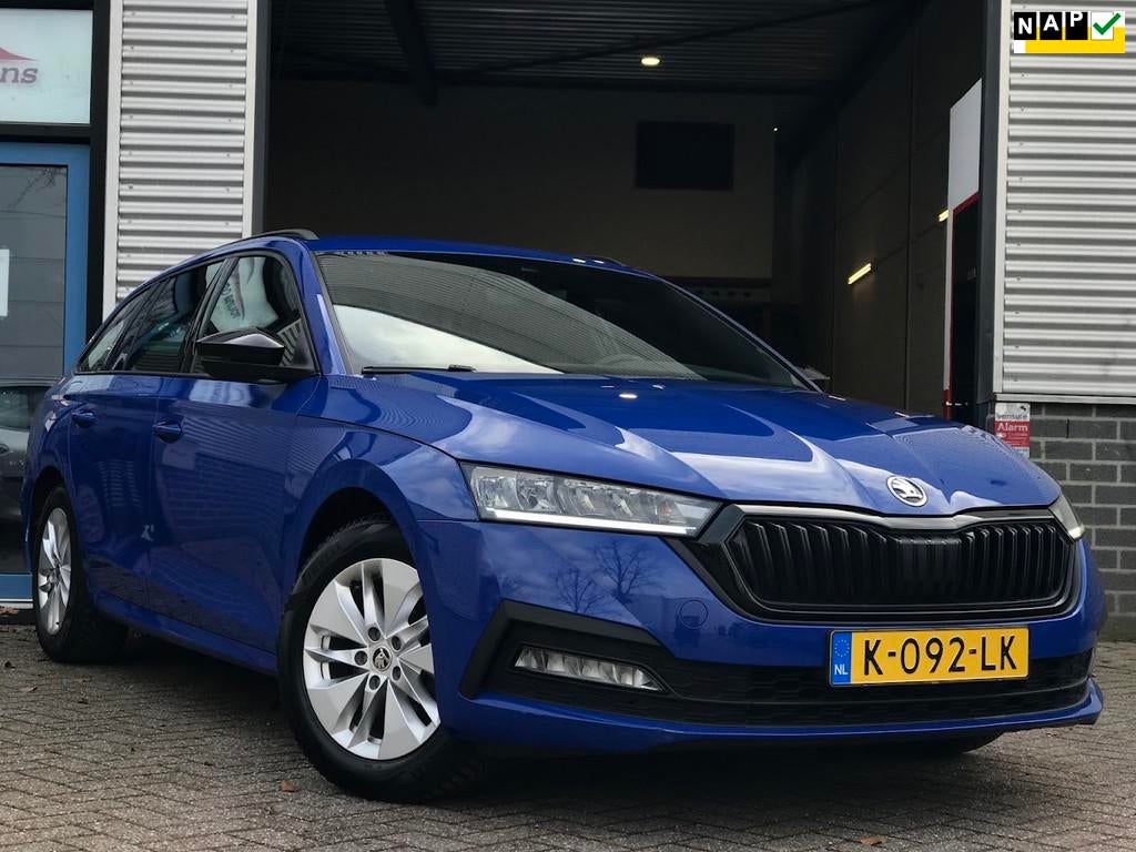 Skoda Octavia Combi 1.0 e-TSI Sport Business Edition Plus|Ma, Adaptive Cruise Control, Gebruikt, Euro 6, Blauw