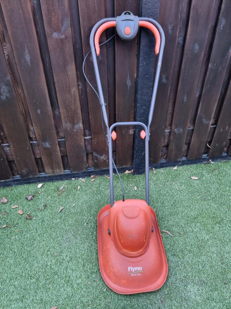 Flymo grasmaaier, volledig functioneel, Ophalen, Gebruikt, Elektrische grasmaaier, Flymo
