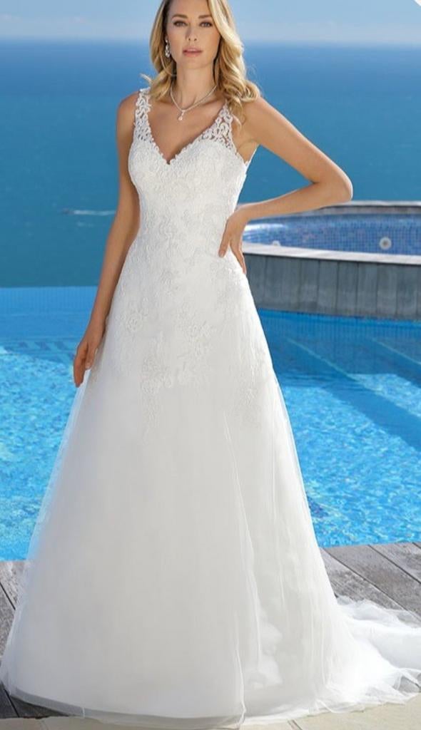 Ladybird trouwjurk maat 40 kleine 42 illusie rug kant, Ophalen of Verzenden, Zo goed als nieuw, Wit, Trouwjurk