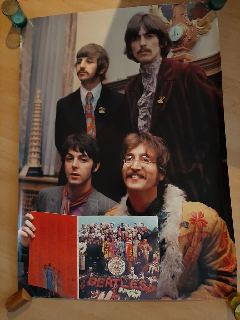 Beatles and Wings posters, Ophalen of Verzenden, Gebruikt, Rechthoekig Staand, Muziek