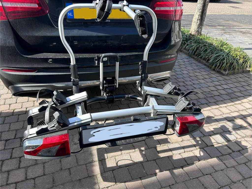 Mercedes fietsendrager, Ophalen, Elektrische fiets, Zo goed als nieuw, 2 fietsen