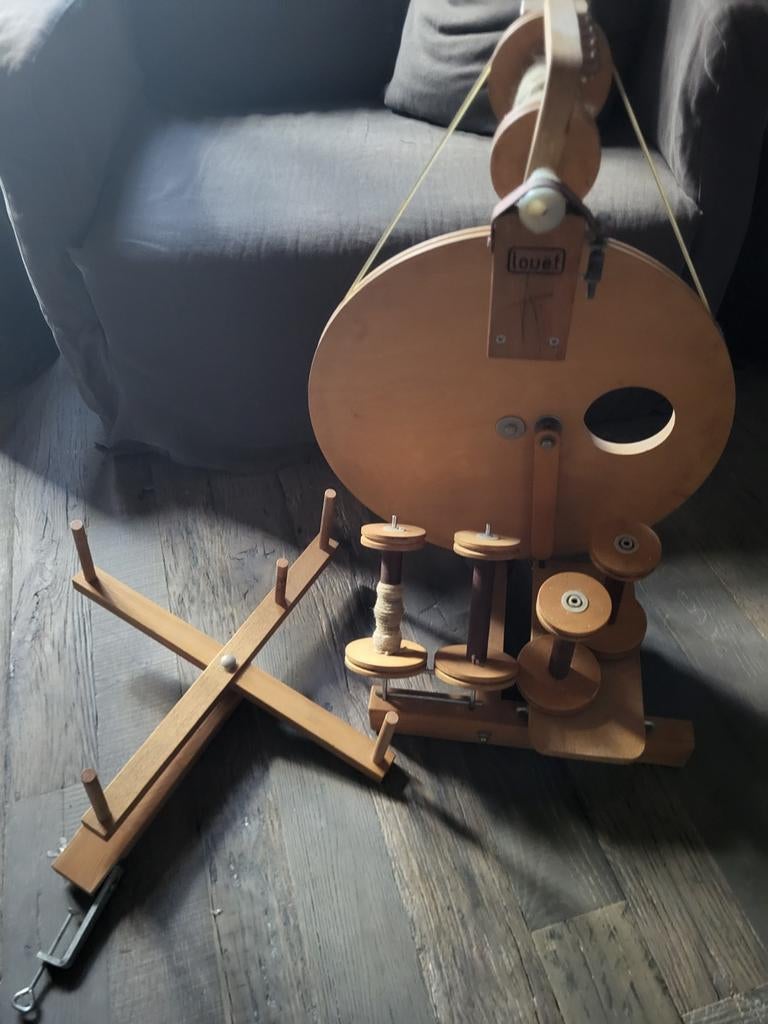 Lourt spinnewiel .met haspel en twee extra  klossen, Ophalen of Verzenden