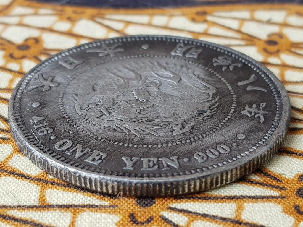 Mooie oude Chinese One Yen munt van zilverbrons 4,4 cm., Antiek en Kunst, Ophalen of Verzenden