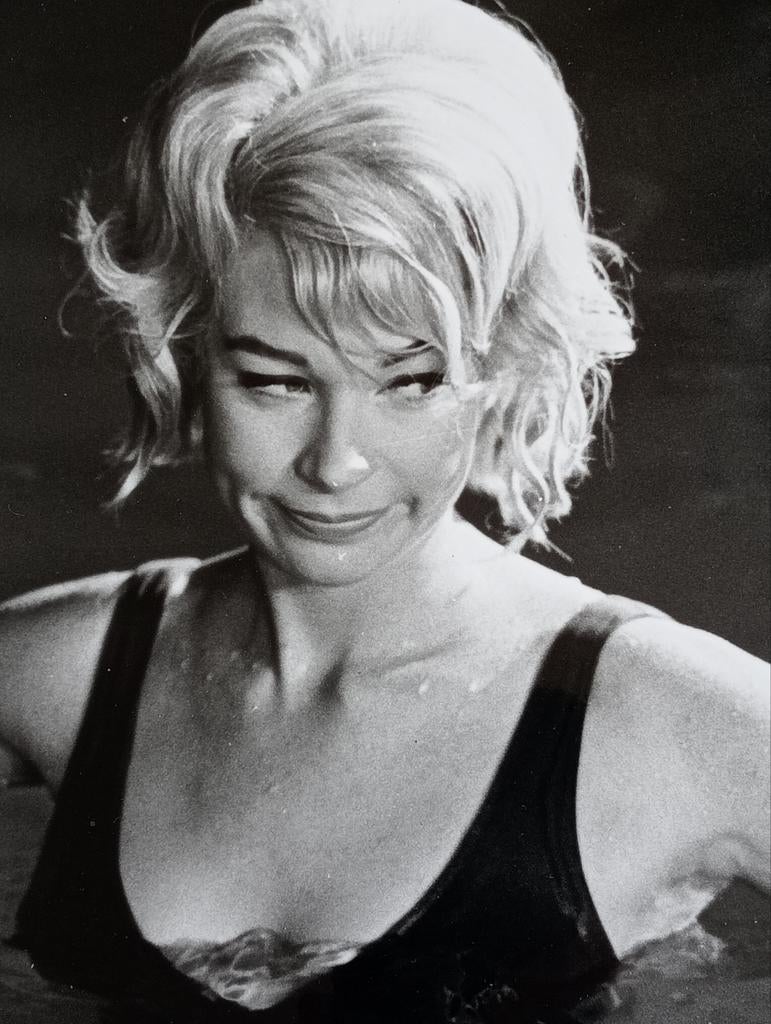 Shirley MacLaine Irma La Douce 1963 vintage foto, Gebruikt, ., Ophalen of Verzenden, Foto of Kaart