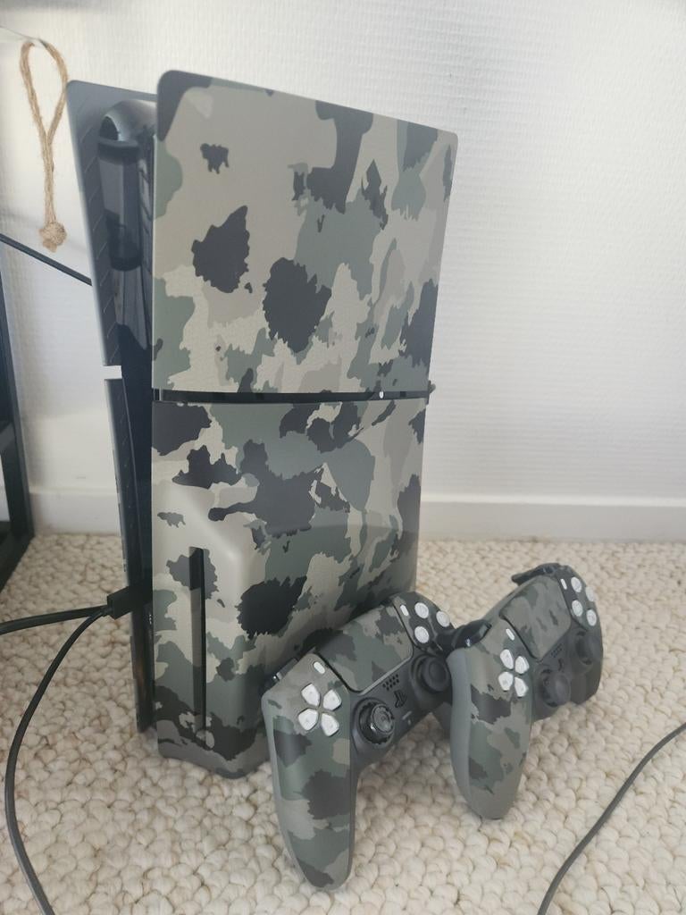 Playstation 5 met 2 controllers en kabels - Zeer nette staat, Spelcomputers en Games, Spelcomputers | Sony PlayStation 5, Ophalen of Verzenden