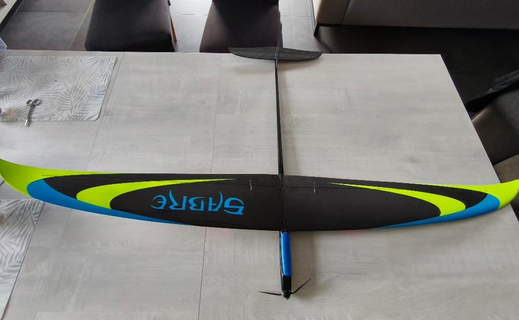 Dlg f5k merk Sabre full Carbon fiber kit vliegklaar, Hobby en Vrije tijd, Modelbouw | Radiografisch | Vliegtuigen, Ophalen, Zo goed als nieuw