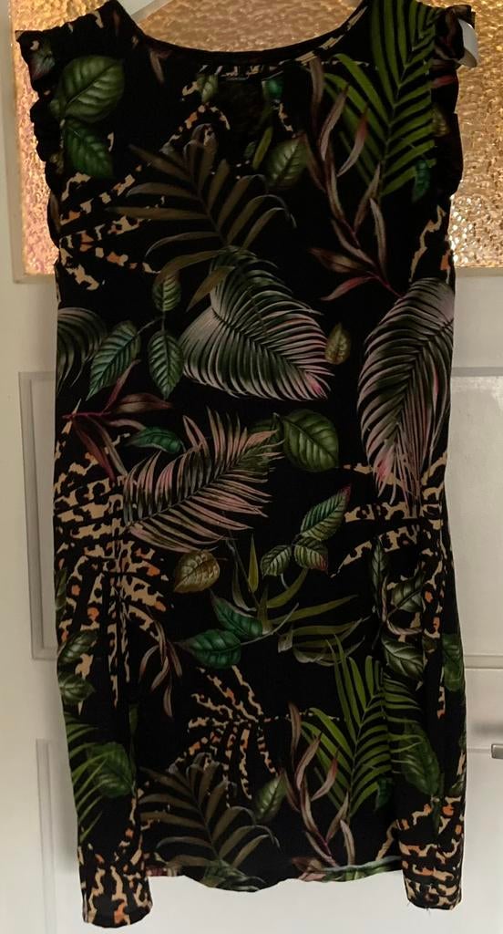 Nieuwe jurk, Ophalen of Verzenden, Nieuw, Maat 38/40 (M), Knielengte