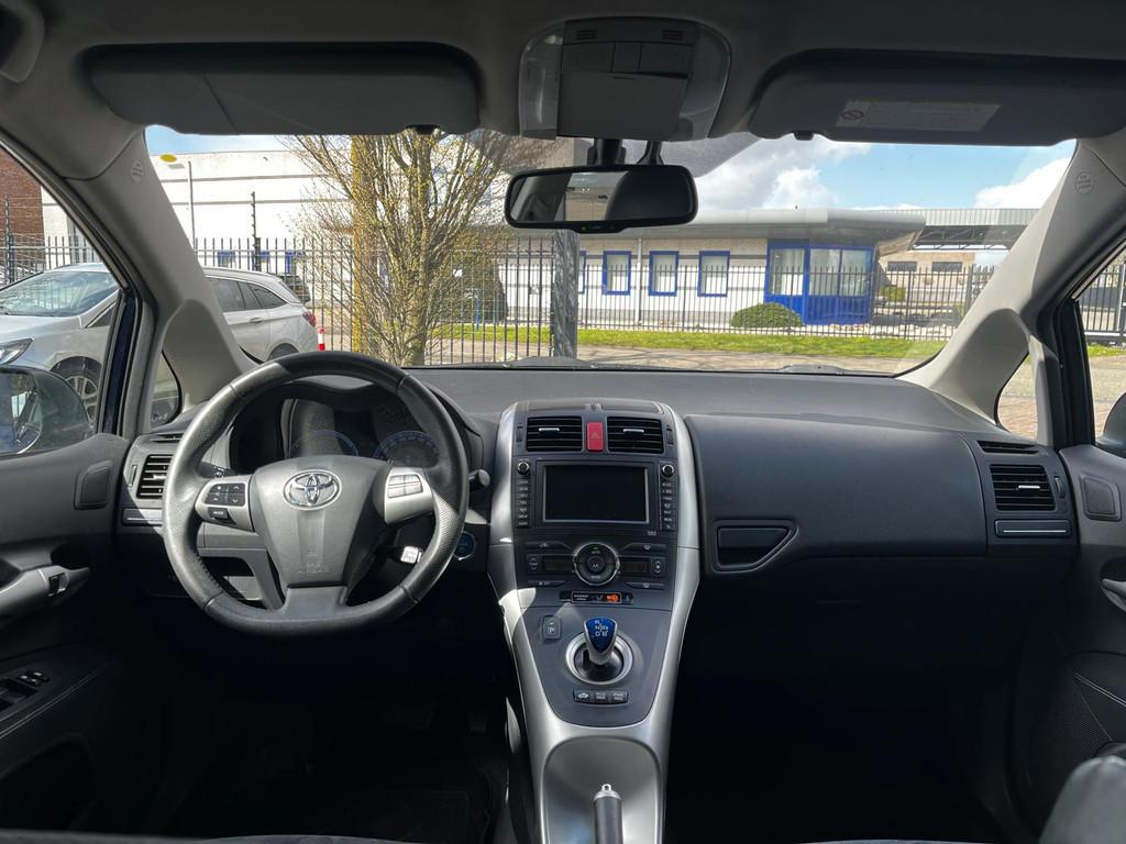 Toyota Auris 1.8 Full Hybrid Executive (NL-Auto, Goed Onderh, Euro 5, 4 cilinders, Blauw, 25 km/l
