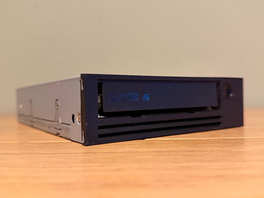 IBM LTO 6-H Ultrium Tape Drive, Ophalen, Zo goed als nieuw, Overige typen, IBM