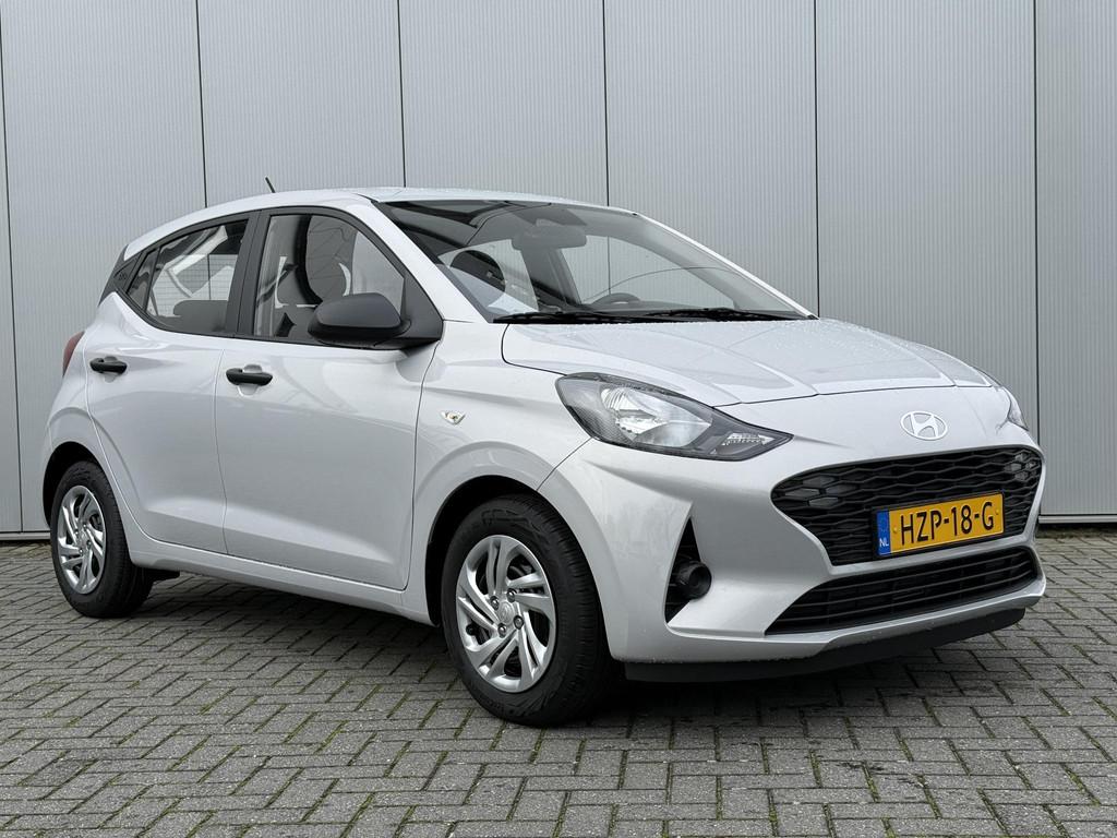 Hyundai i10 1.0 Comfort / Navigatie / Achteruitrijcamera / P, Stof, 63 pk, Euro 6, 899 kg