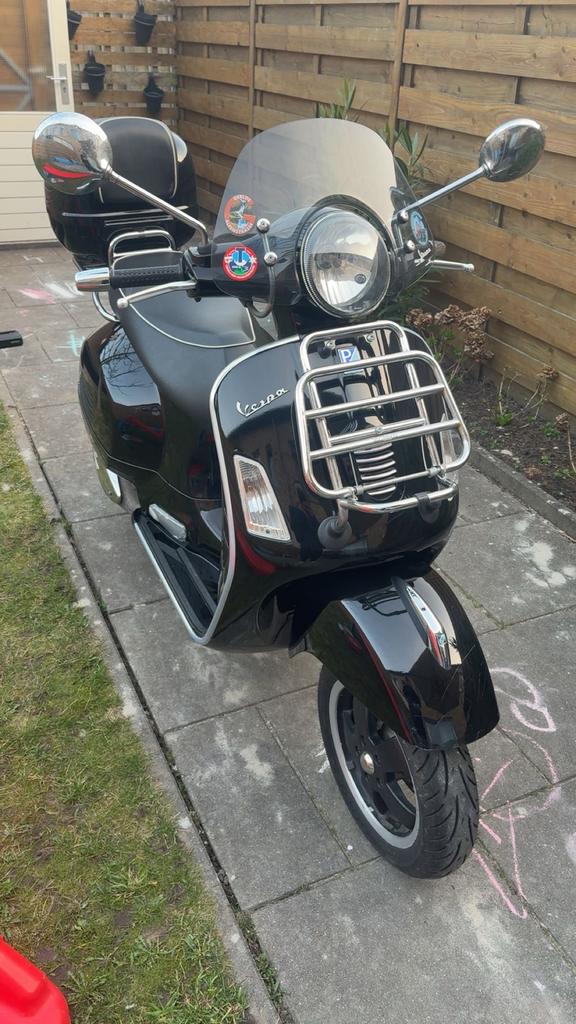 Vespa Gts 300ie, Motoren, Motoren | Piaggio, Scooter, 300 cc, Particulier, 1 cilinder