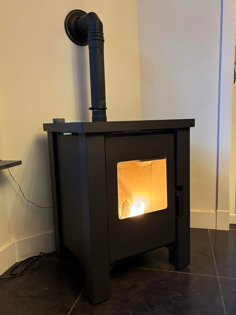 Duroflame Carré T3 pelletkachel, Huis en Inrichting, Ophalen, Gebruikt, Overige brandstoffen, Pelletkachel