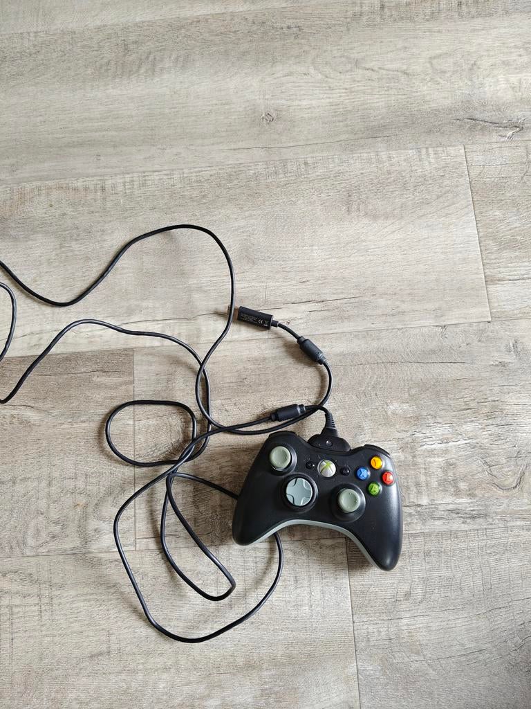 Xbox 360 Controller met kabel, Spelcomputers en Games, Spelcomputers | Xbox | Accessoires, Ophalen of Verzenden, Gebruikt, Controller