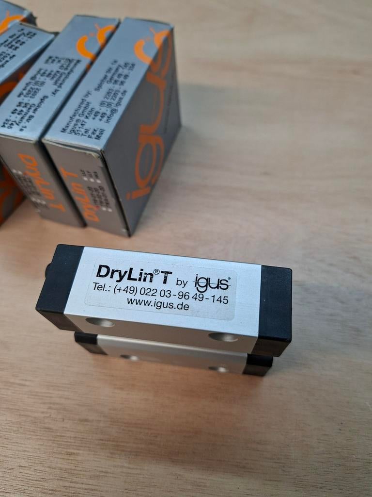 Igus drylin rail geleider, Ophalen of Verzenden, Binnendeur, 200 tot 215 cm