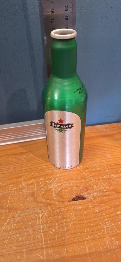 Heineken aluminium flesje uit 2004 (067), Verzamelen, Biermerken, Ophalen of Verzenden, Zo goed als nieuw, Flesje(s), Heineken