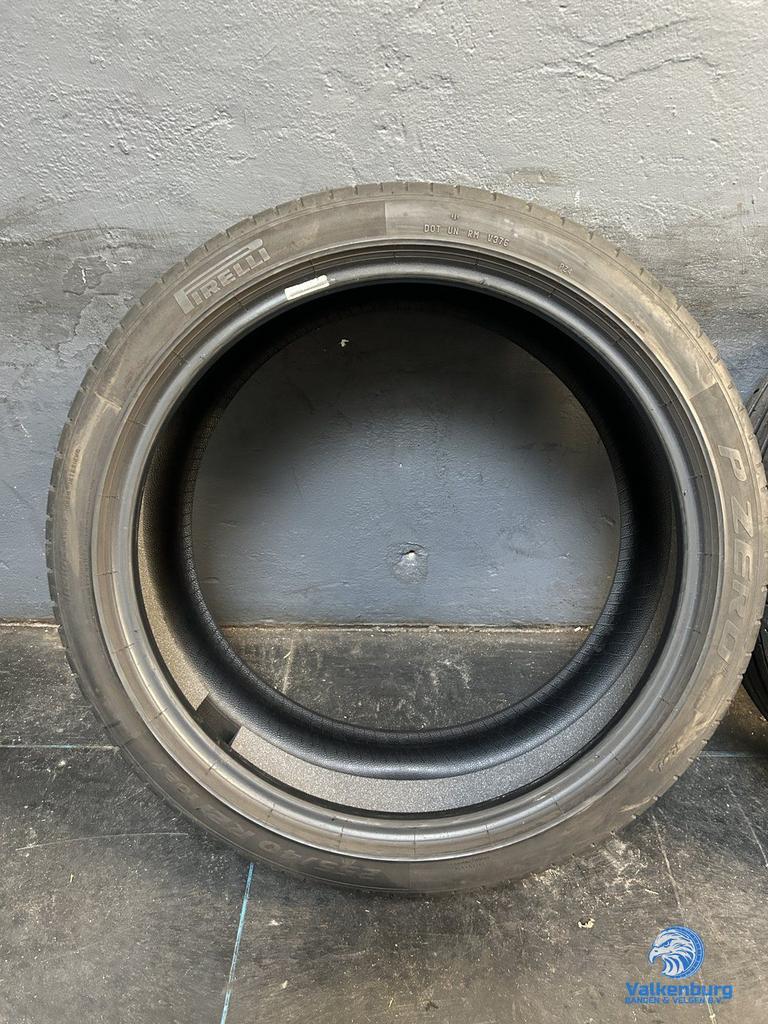 Zomerbanden 255/40R21 Pirelli Pzero, Gebruikt, 255 mm, -, -