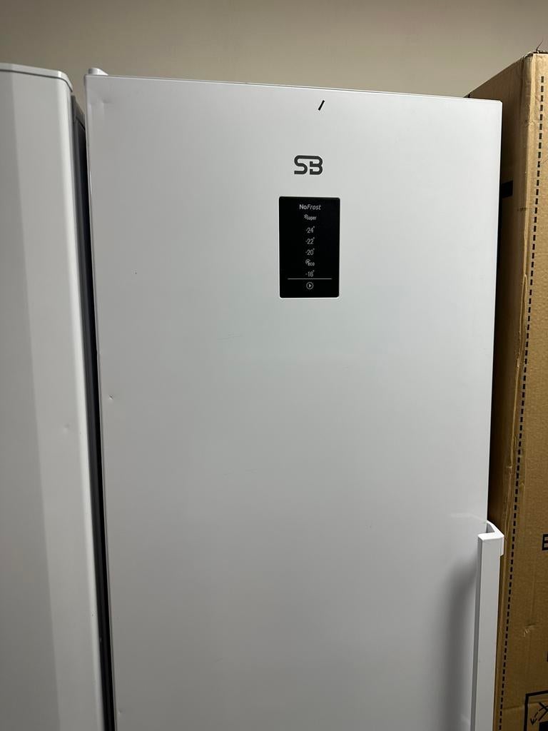 Kastmodel vriezer no frost nieuwe 280 liter 5 jaar fabriek, Vrieskast, Nieuw, Minder dan 60 cm, Energieklasse A of zuiniger