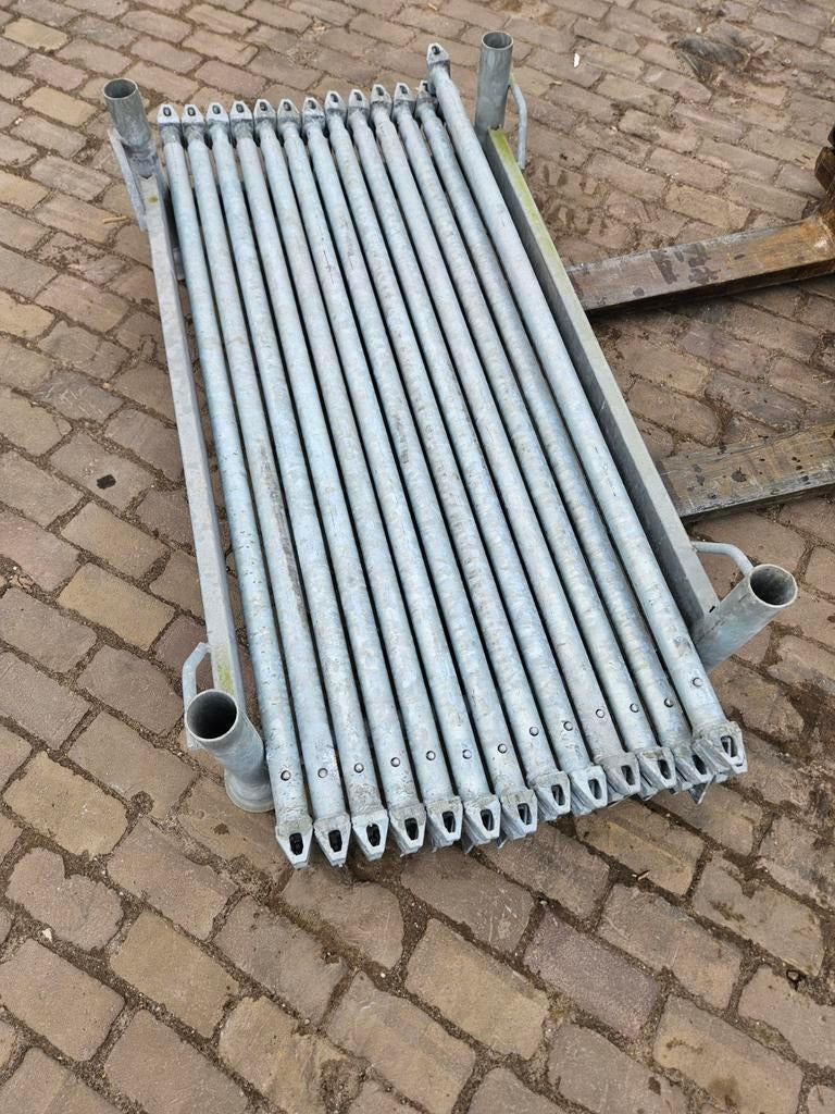 Layher allround verstelbare liggers 1,57 - 2,57, Ophalen, ., Zo goed als nieuw, Minder dan 2 meter