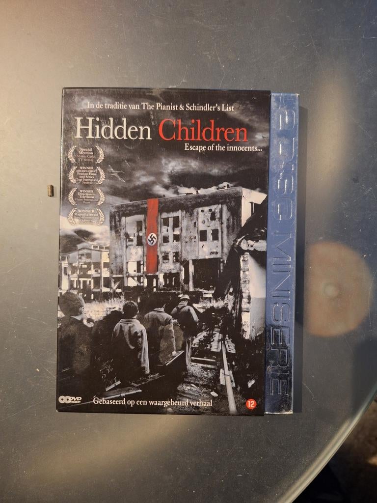 Hidden Childeren, Cd's en Dvd's, Dvd's | Documentaire en Educatief, Ophalen of Verzenden, Zo goed als nieuw, Oorlog of Misdaad