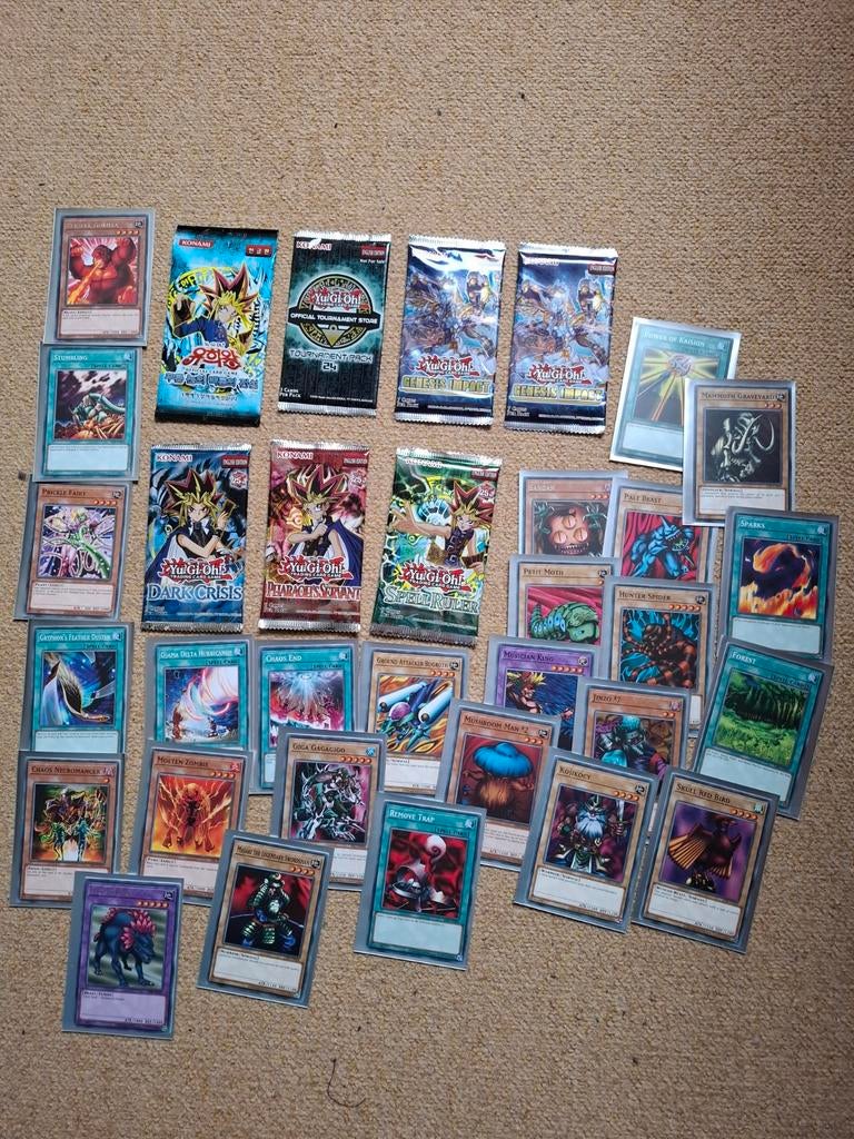 Yu-gi-oh Lot, Hobby en Vrije tijd, Verzamelkaartspellen | Yu-gi-Oh!, Ophalen of Verzenden, Nieuw, Meerdere kaarten, Foil